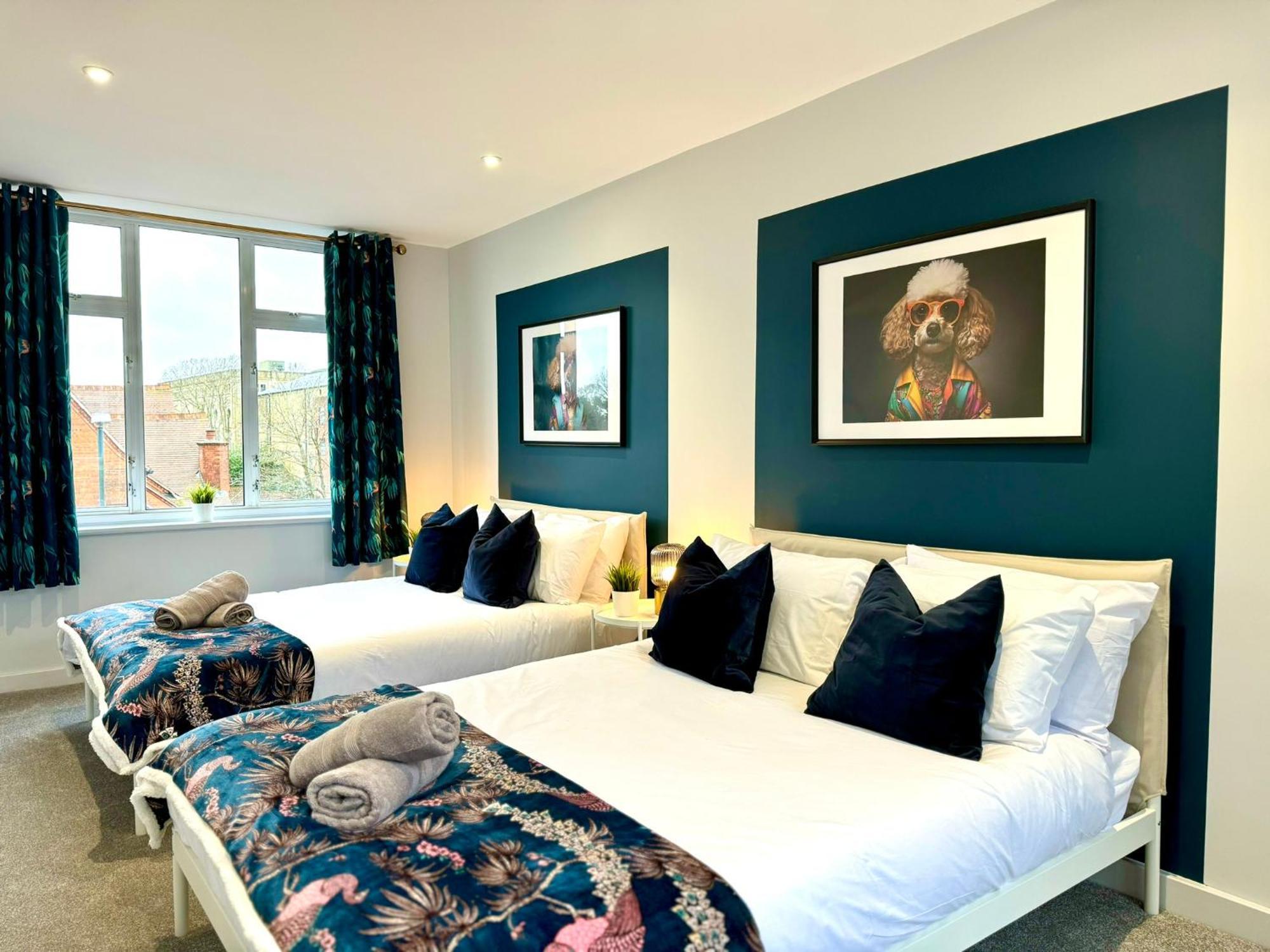 Amazing Large 3 Bedroom Apartment - Sleeps 8! Bournemouth Exterior photo